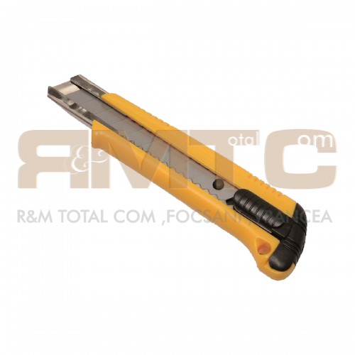 Cutter plastic 18 mm